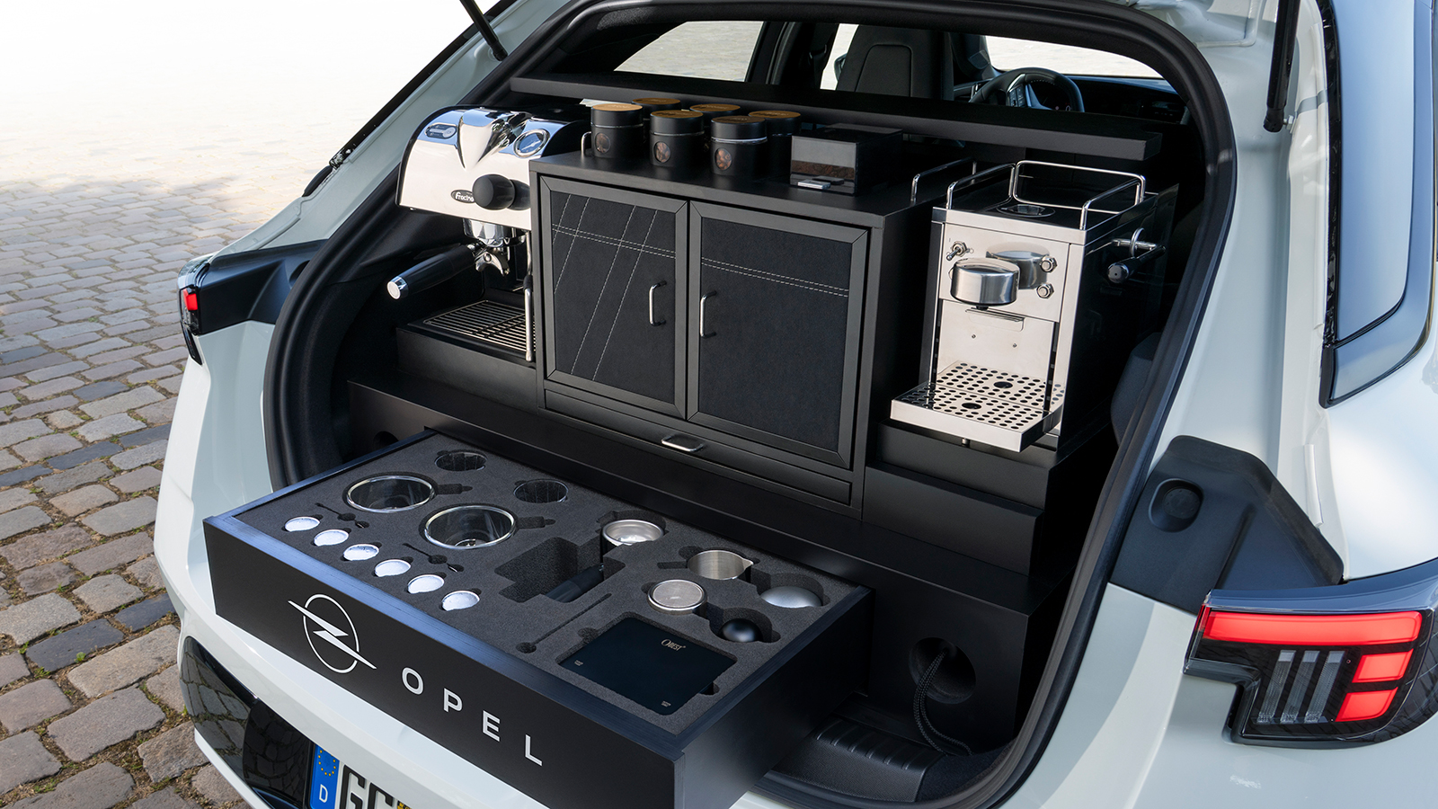 Αυτό το Opel Mokka είναι μία κινητή καφετέρια!  